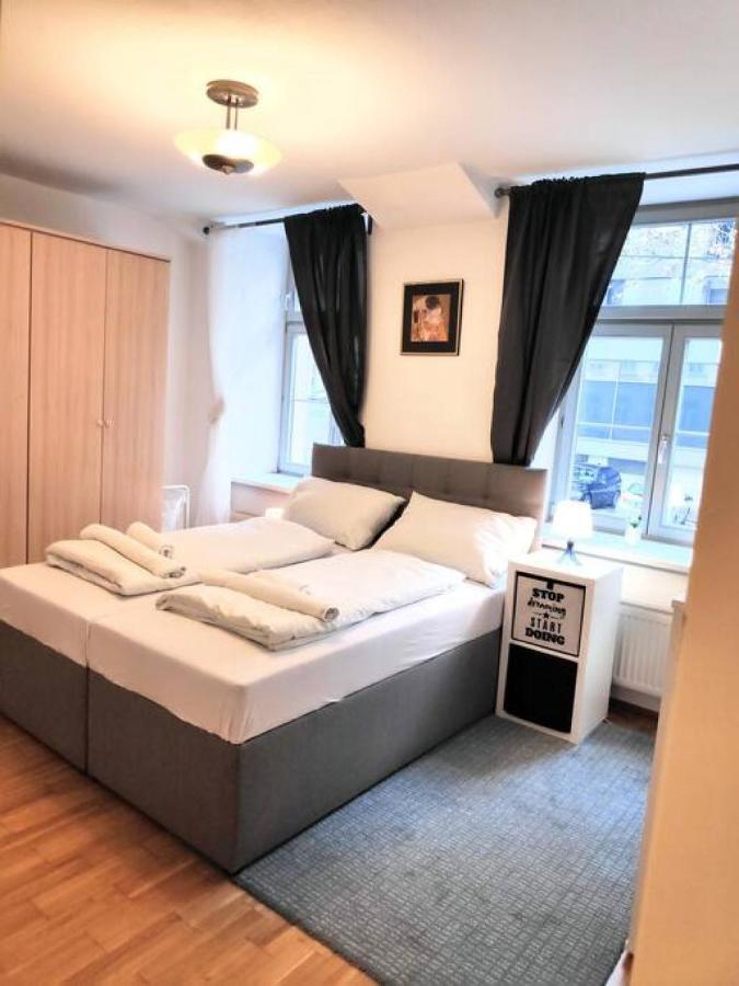 Nd Exquisites Wundervolles Ruhiges Terrassenapartment Mit Garage Viyana Dış mekan fotoğraf