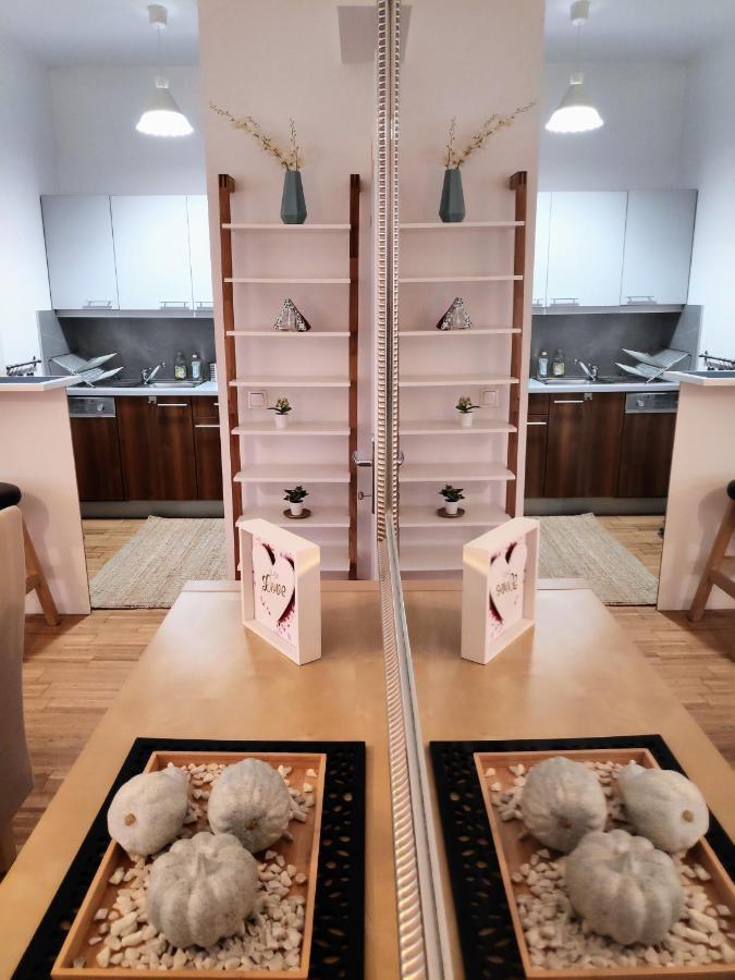 Nd Exquisites Wundervolles Ruhiges Terrassenapartment Mit Garage Viyana Dış mekan fotoğraf